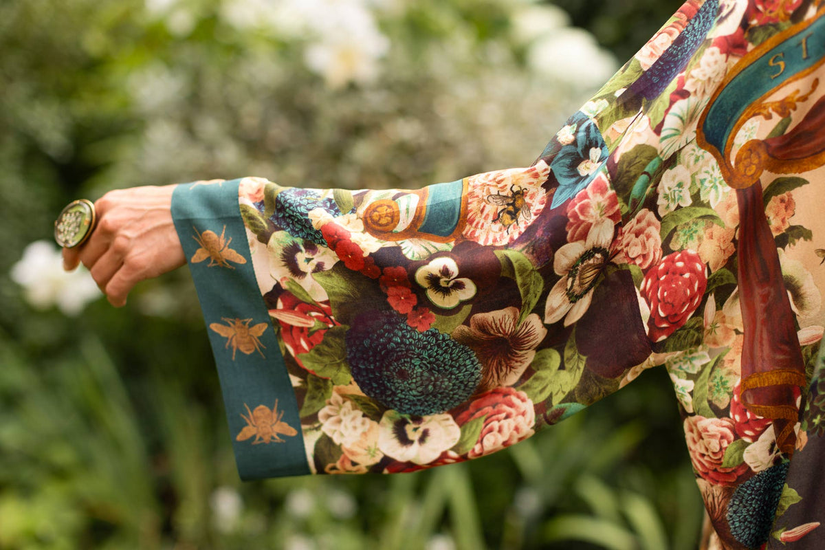 Market Of Stars Stay Gold Cropped Kimono