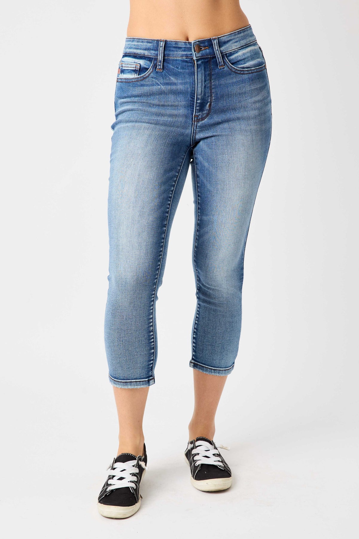 Meadow Midrise Judy Blue Capris