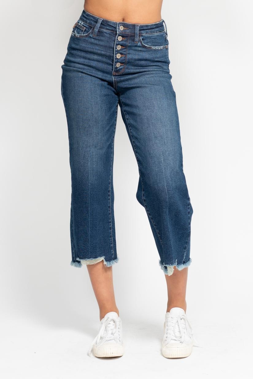 Can&#39;t Be Tamed Cropped Judy Blue Jeans