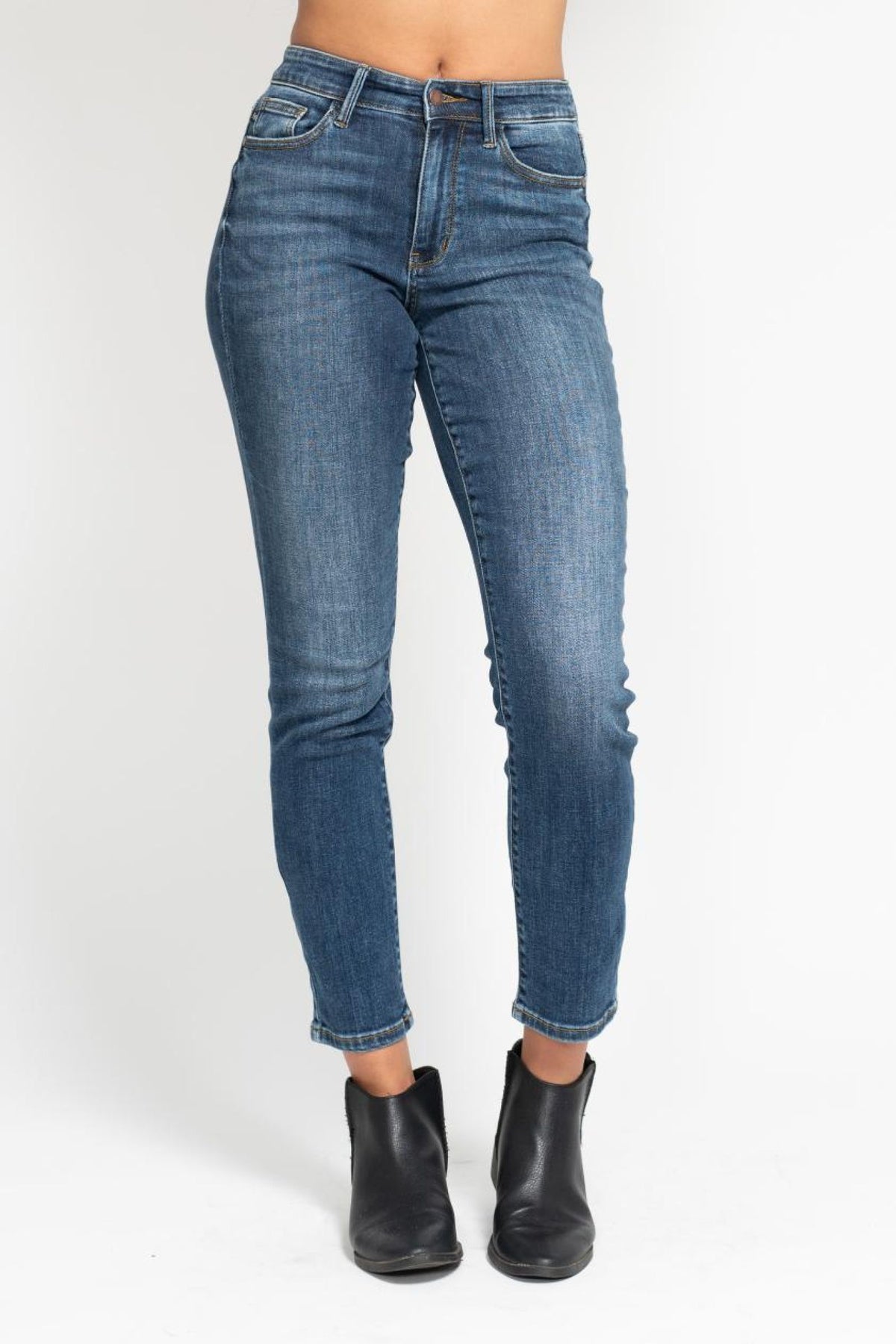 Slim Sleek Judy Blue Jeans