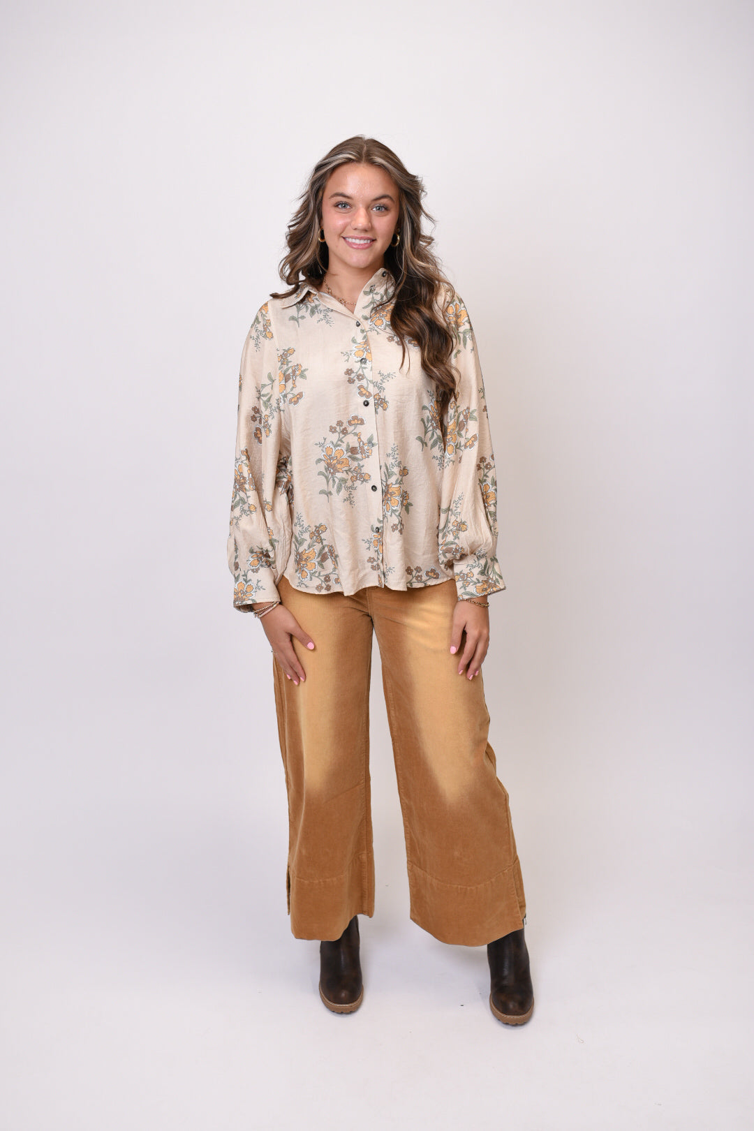 Bloom And Button Blouse in Ecru