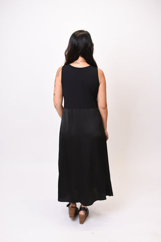 Evening Out Midi Dress In Black
