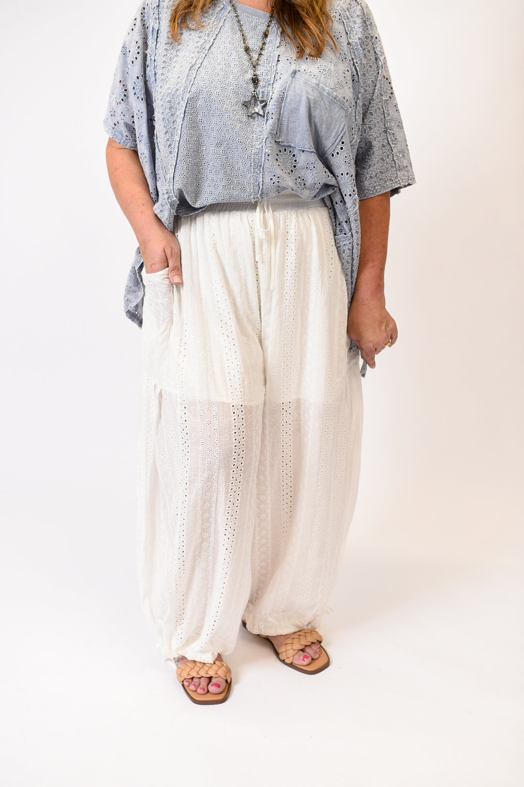 Delicate Daisy Pants in White Oli &amp; Hali