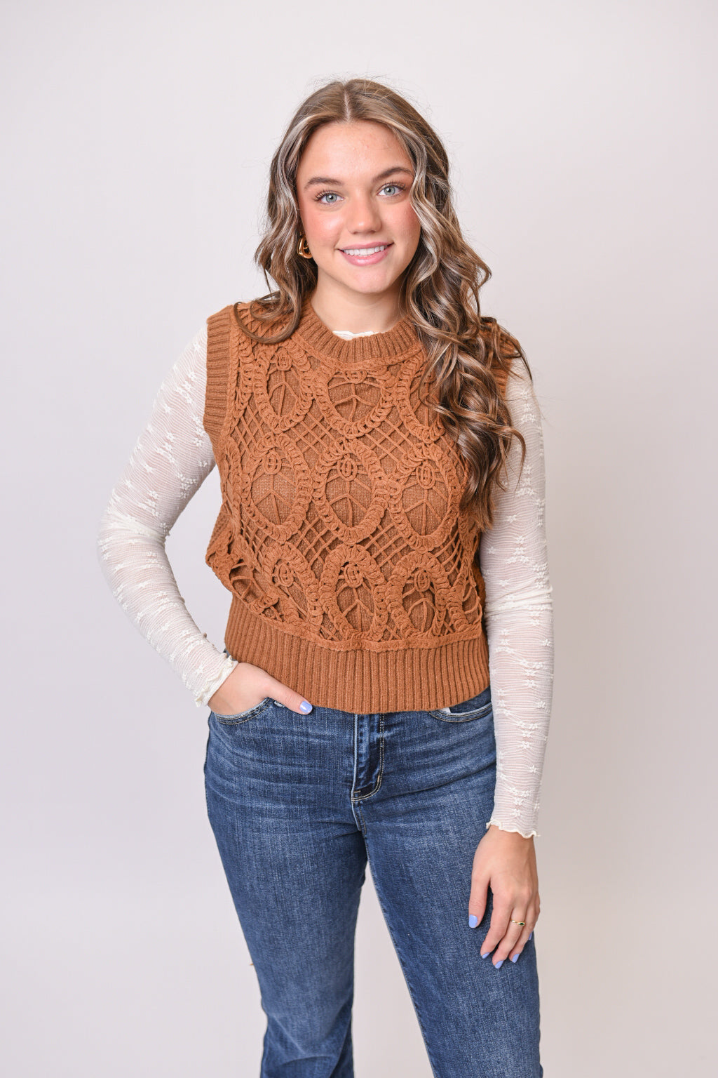 Oval Links Crochet Vest in Brown
