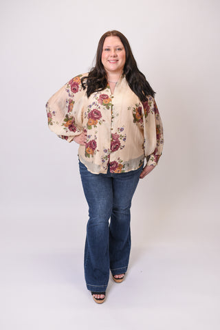 Romance Is In the Air Blouse in Curvy