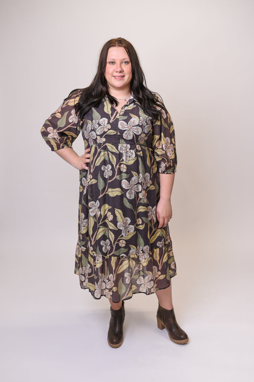 Garden Medley Midi Dress in Curvy