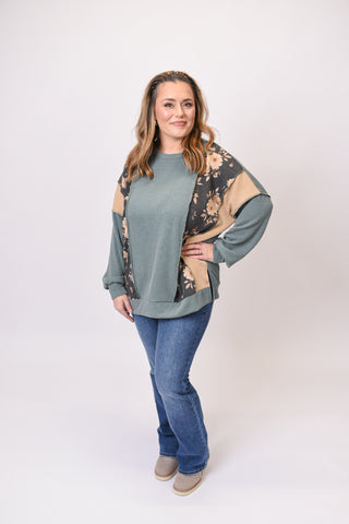 Fallen Petals Ribbed Pullover in Olive