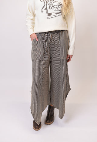 Easygoing Striped Palazzo Pants