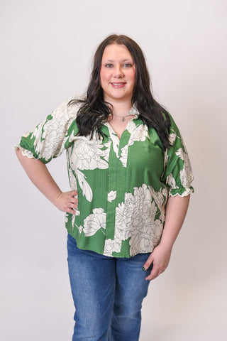 Ever After Bloom Blouse in Green Curvy