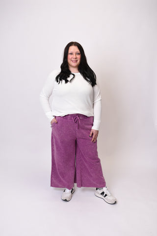 Hanging Around Lounge Pants in Curvy