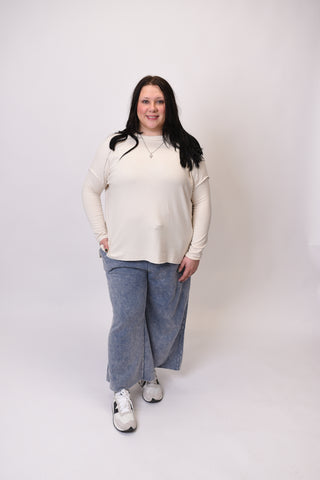 Baby Soft Pullover in Curvy