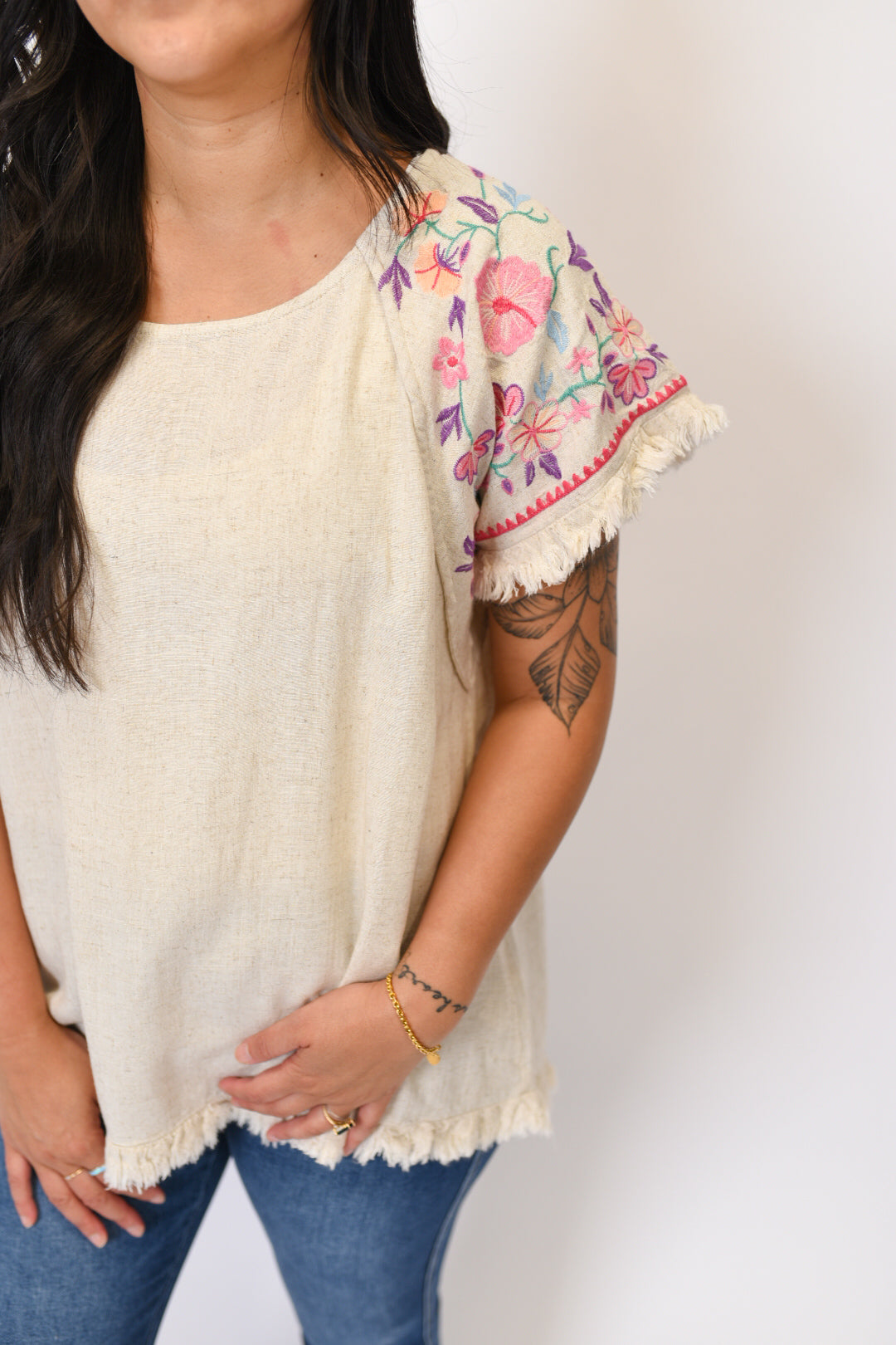 Bountiful Blooms Top in Oatmeal