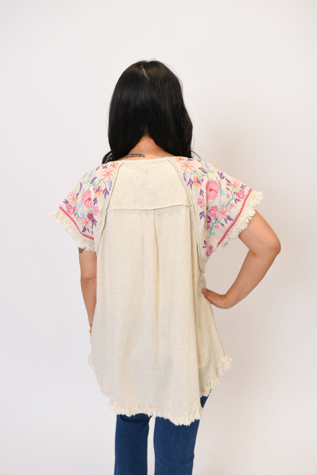 Bountiful Blooms Top in Oatmeal