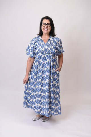 Garden Tide Midi Dress in Curvy