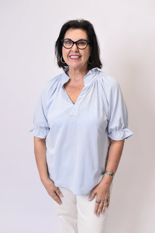 Delicate Stripes Blouse in Curvy