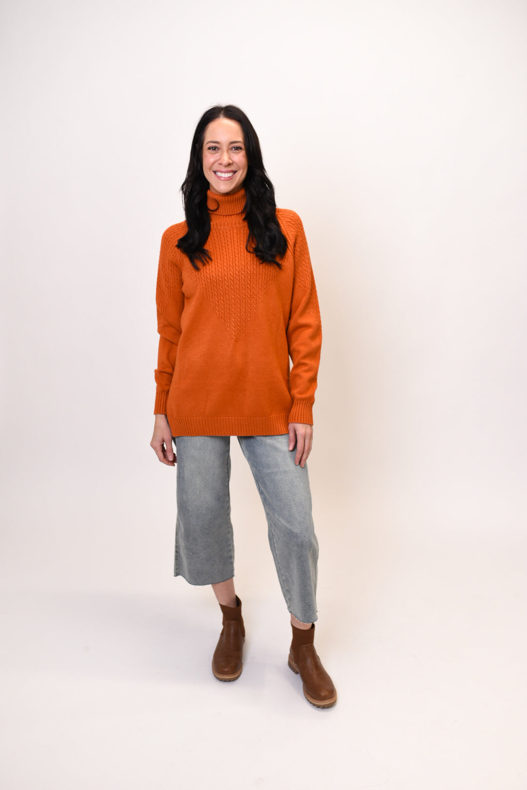 Dafne Cable Accent Sweater