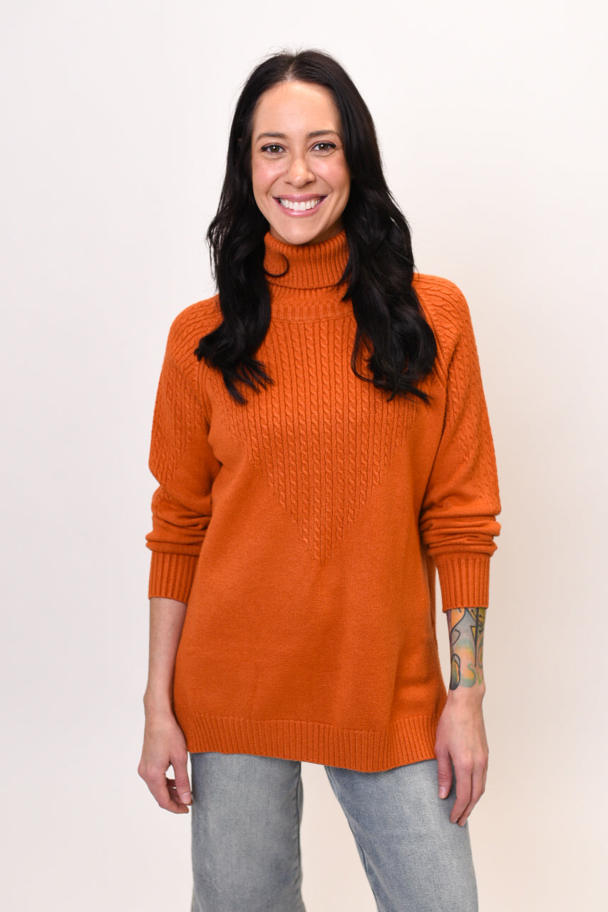 Dafne Cable Accent Sweater