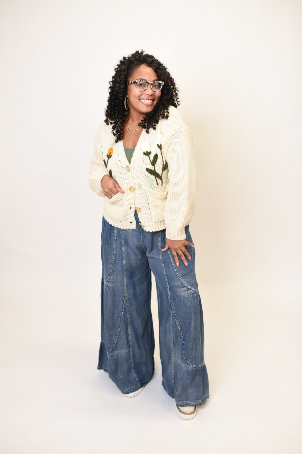 So True Wide Leg Chambray Pants