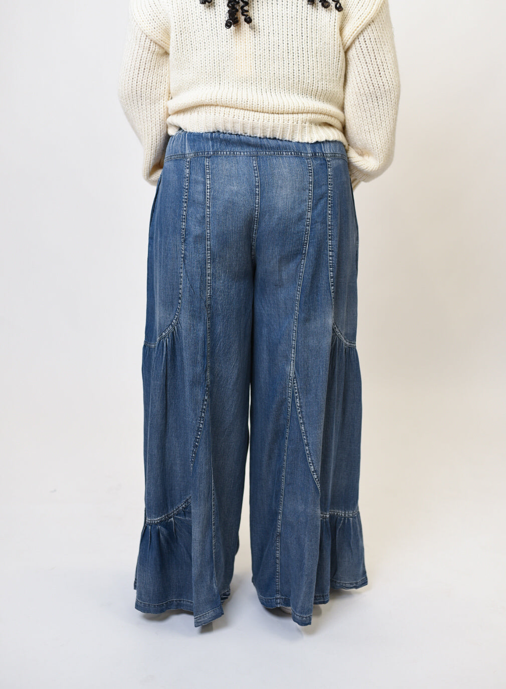 So True Wide Leg Chambray Pants