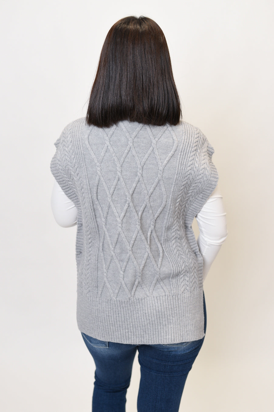 Leora Sweater Vest in Grey