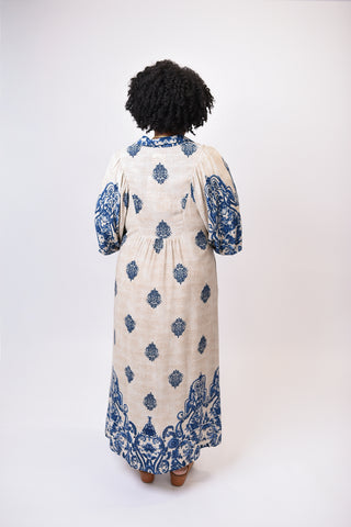 Medallion Border Midi Dress in Curvy