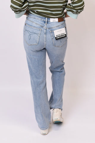 Back Roads Straight Leg Judy Blue