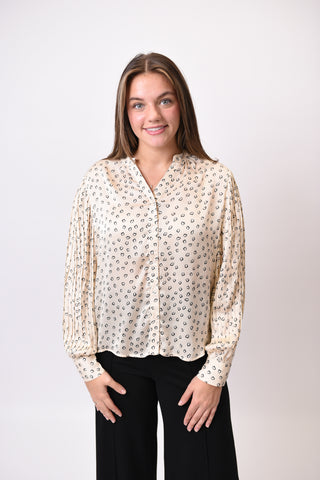 Adore You Blouse in Champagne