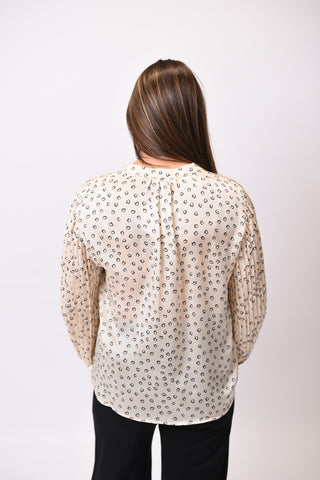 Adore You Blouse in Champagne