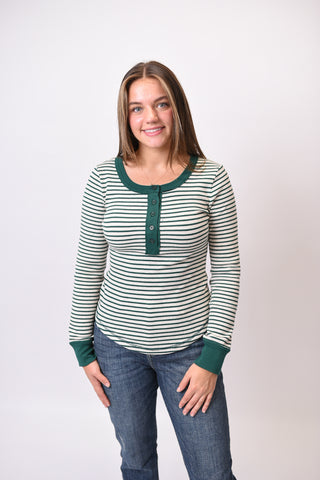 The Off Duty Henley in Green