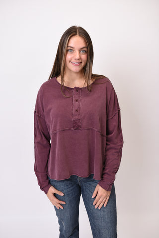 Day Off Pullover in Cherry