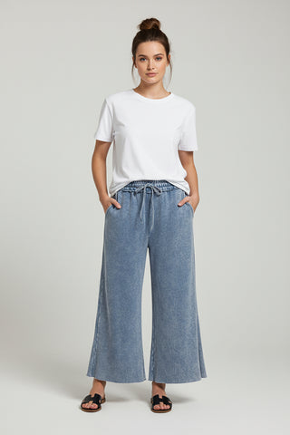 Hanging Around Lounge Pants in Curvy