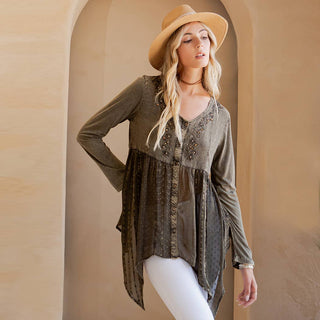 Bohemian Rhapsody Tunic Top in Gravel