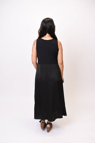 Evening Out Midi Dress In Black - Shop Rust & Ruffles