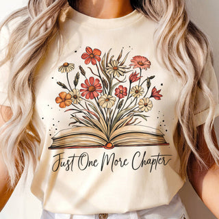 Just One More Chapter Graphic Tee - Shop Rust & Ruffles