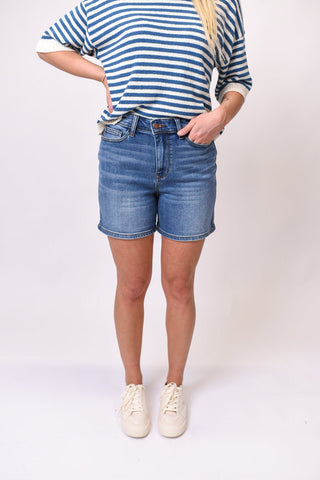 Retro Fit Judy Blue Shorts - Shop Rust & Ruffles